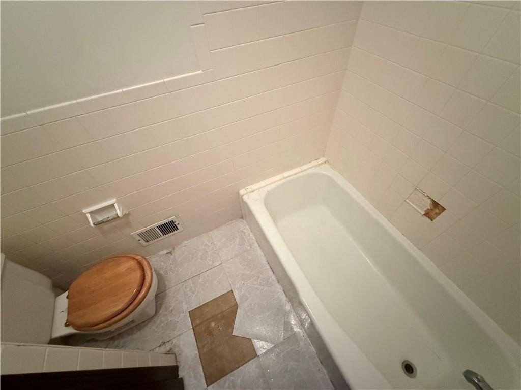 7026 Lakeshore Drive — photo 26