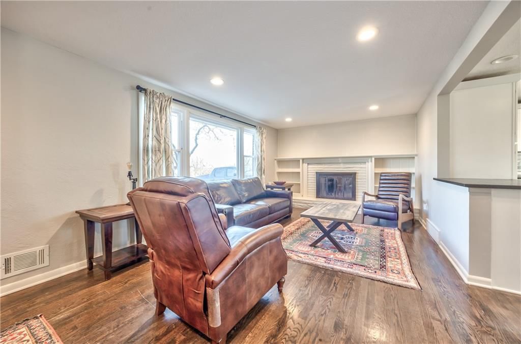 5429 Riggs Street — photo 4