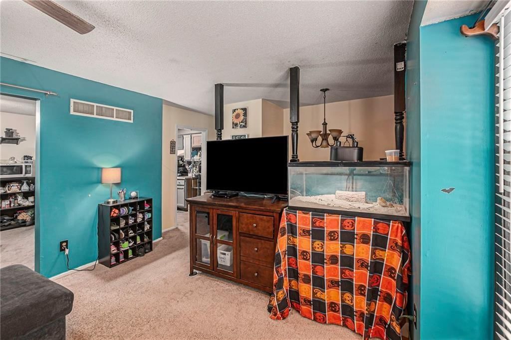 921 NE Locust Drive — photo 6