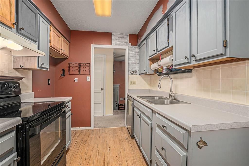 921 NE Locust Drive — photo 11