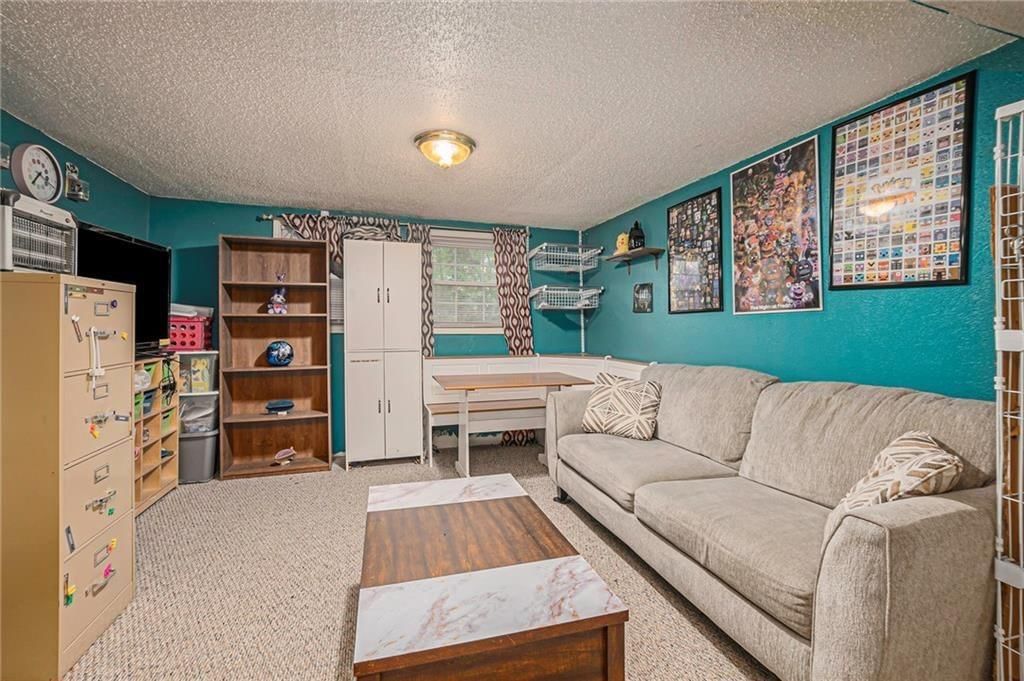 921 NE Locust Drive — photo 19
