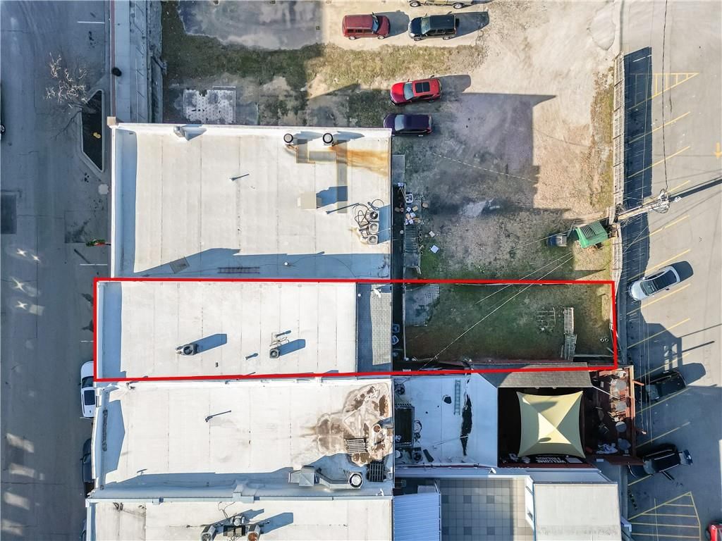 115 Oak Street — photo 2