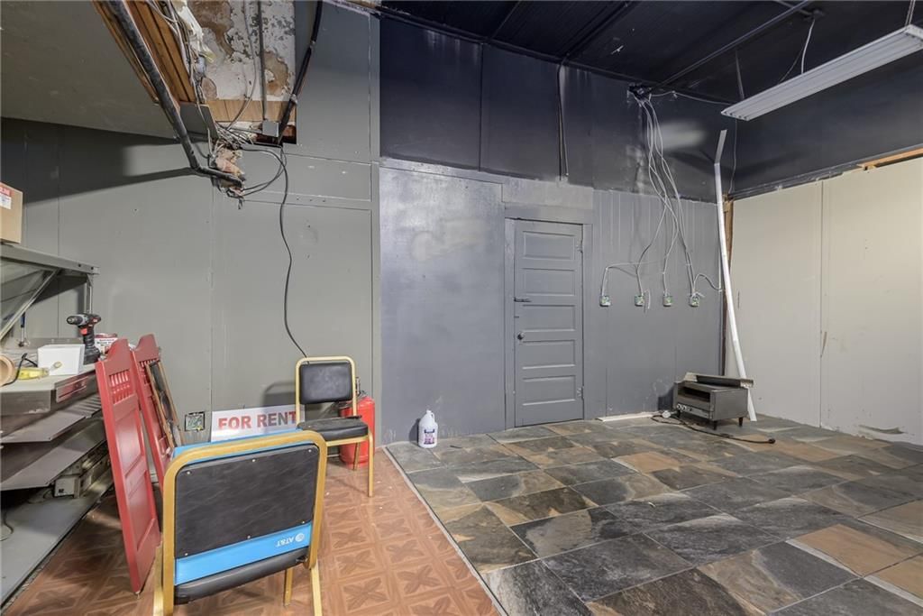 115 Oak Street — photo 6