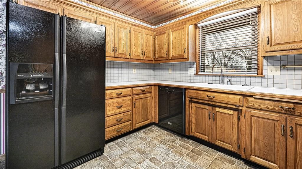 315 N Woodson Drive — photo 6