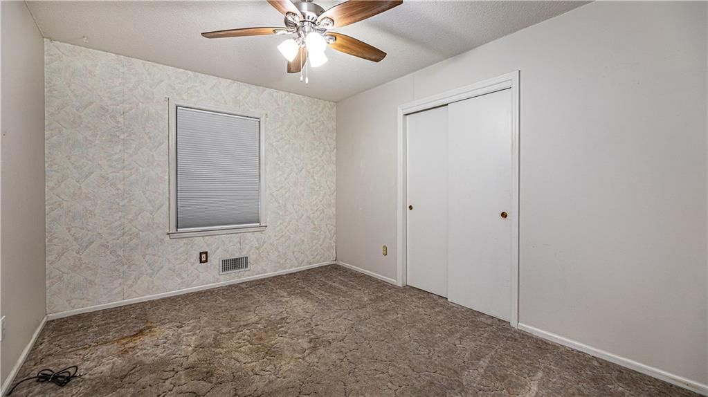 315 N Woodson Drive — photo 12