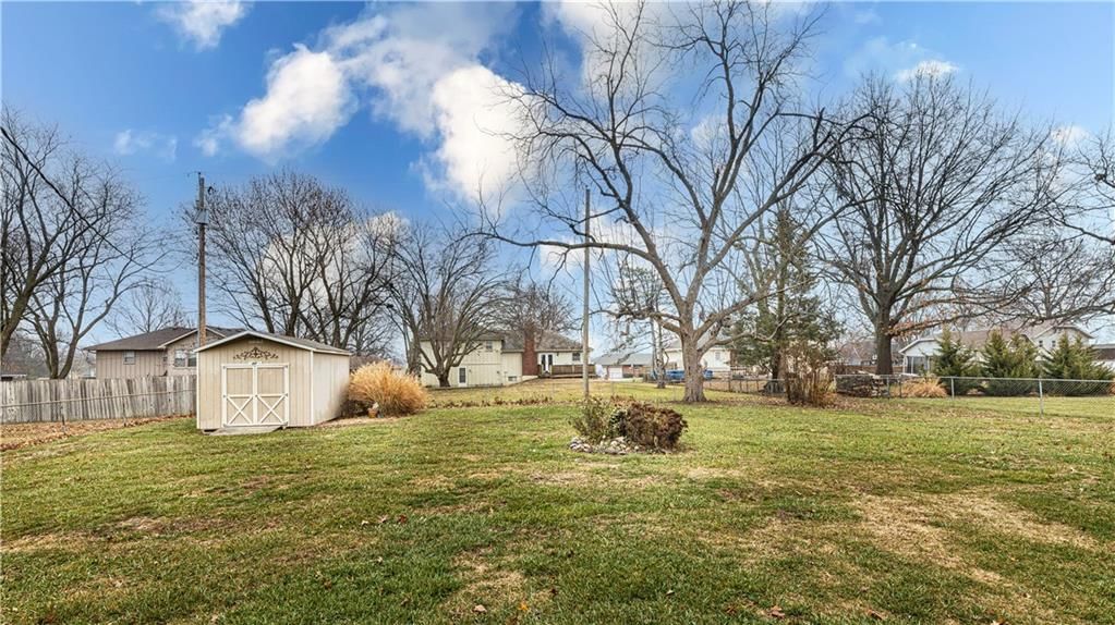 315 N Woodson Drive — photo 17