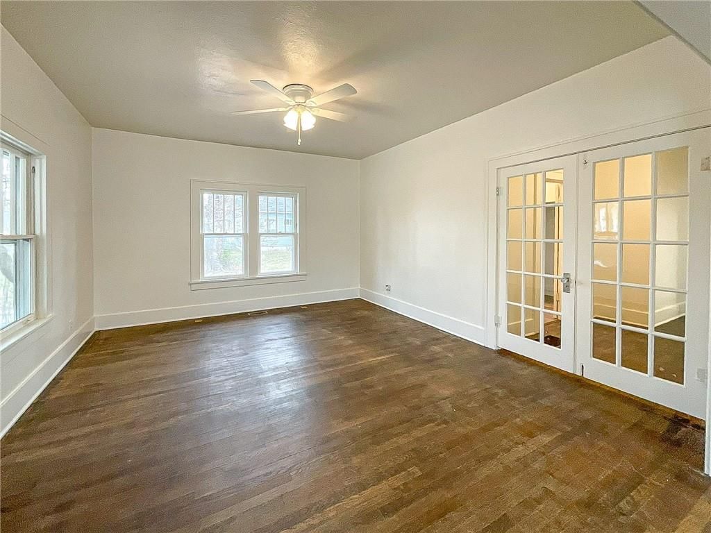 605 S Main Street — photo 5