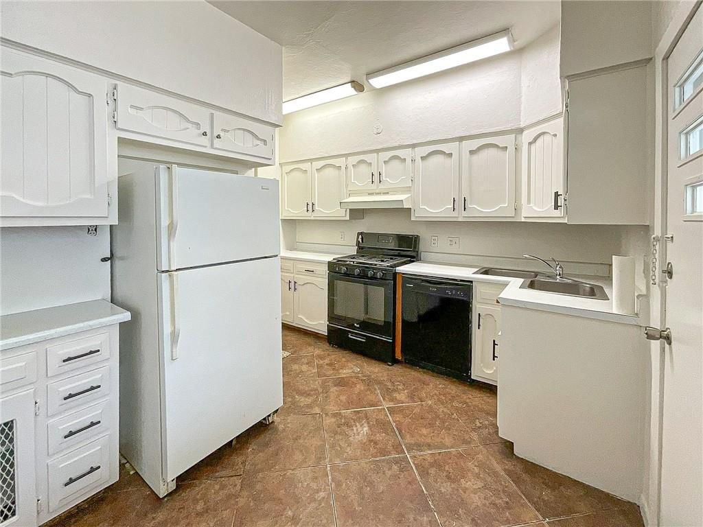 605 S Main Street — photo 12