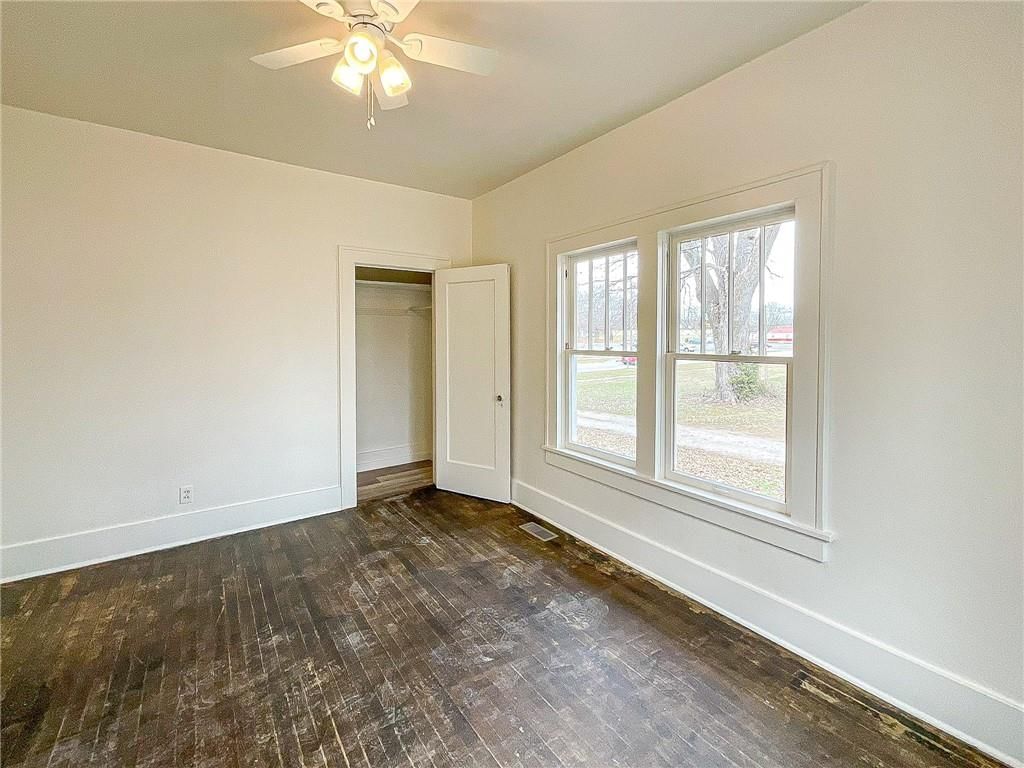 605 S Main Street — photo 17