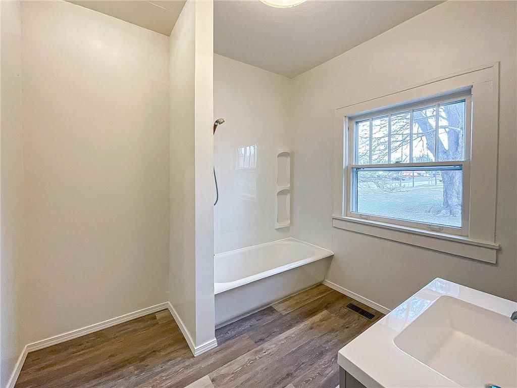 605 S Main Street — photo 19