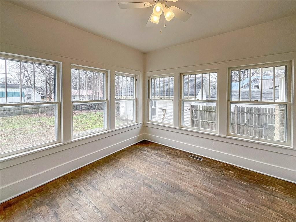 605 S Main Street — photo 20