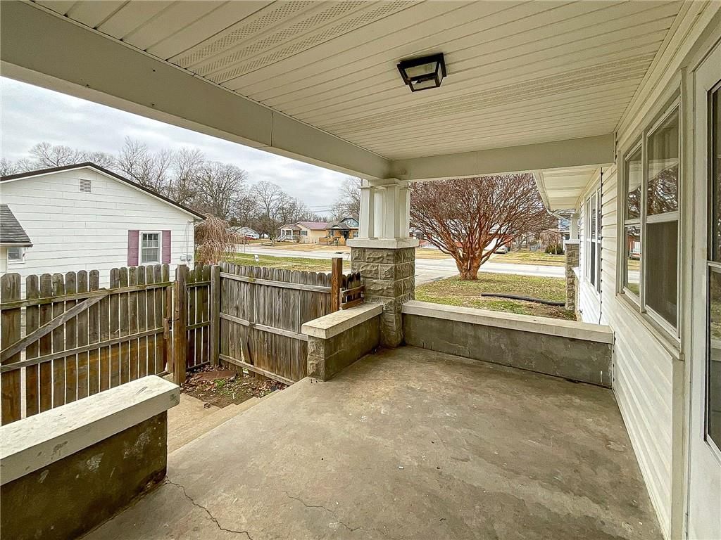605 S Main Street — photo 24