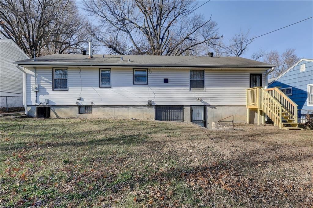 6219 Bellefontaine Avenue — photo 10