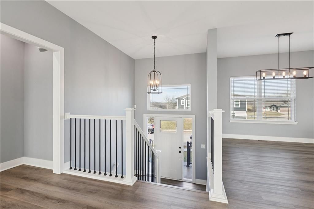 2313 Burris Drive — photo 3