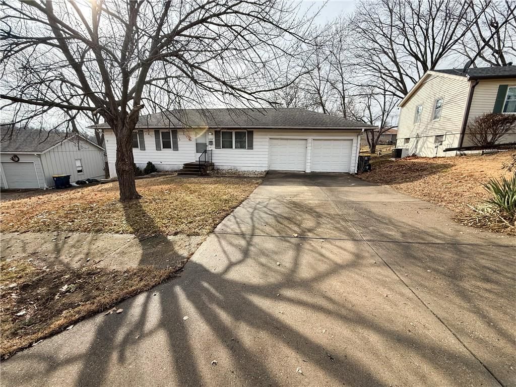 10708 Indiana Avenue — photo 2
