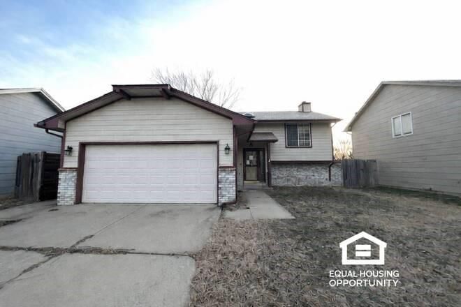 9714 W Yosemite Court — photo 1