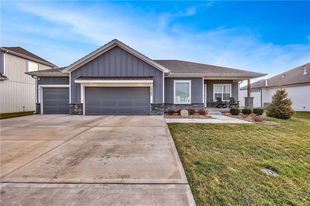 17761 Greeley Street — photo 3