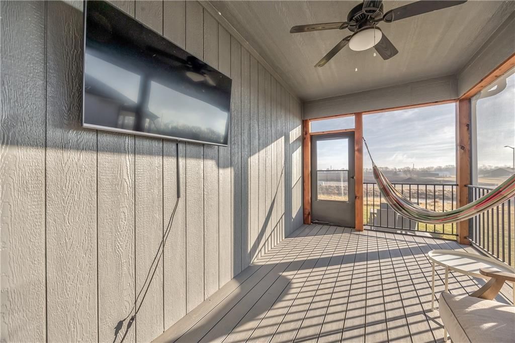 17761 Greeley Street — photo 34