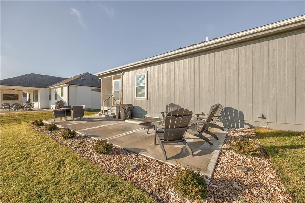 17761 Greeley Street — photo 39
