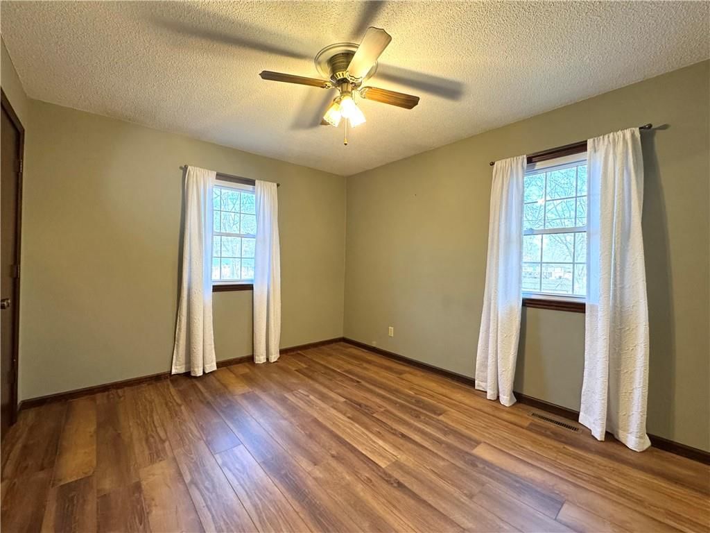 100 Elm Street — photo 12