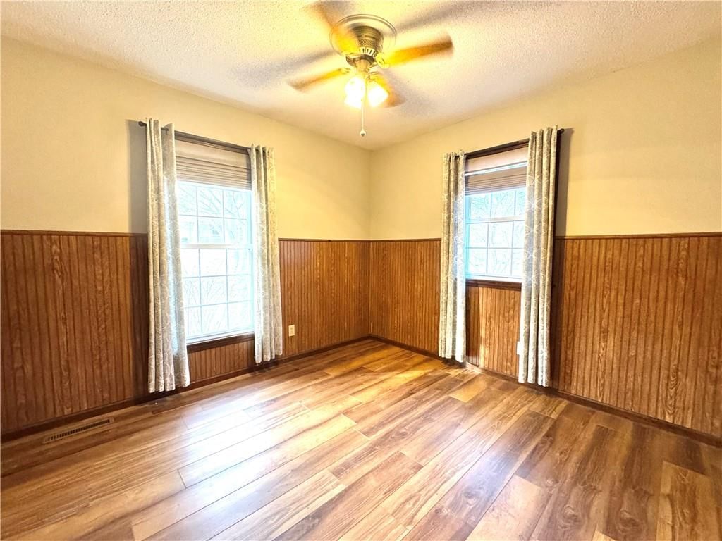 100 Elm Street — photo 14
