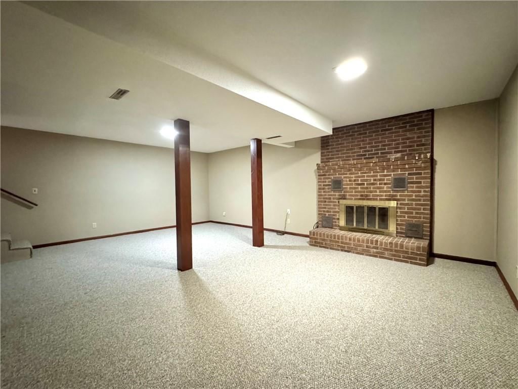 100 Elm Street — photo 21