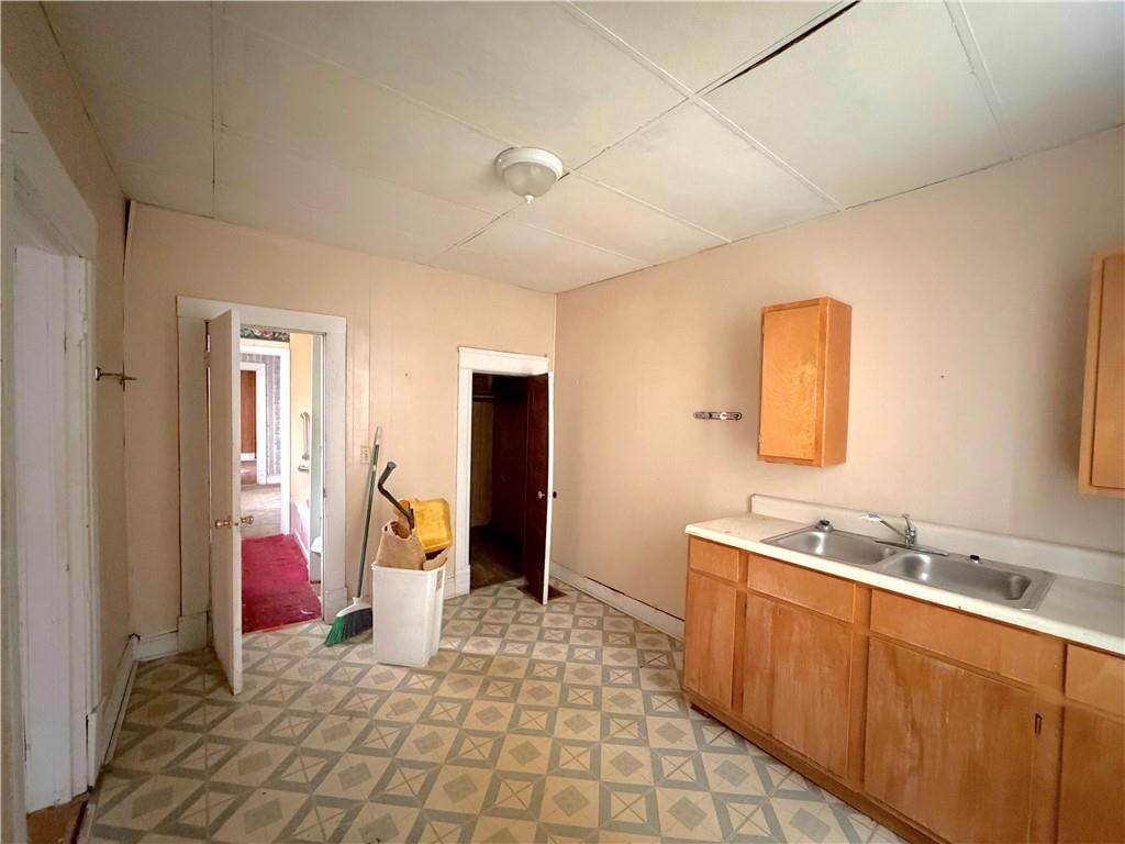 2510 Bellefontaine Avenue — photo 10
