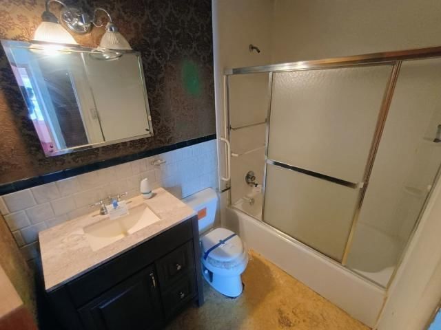3912 E 47th Terrace — photo 10