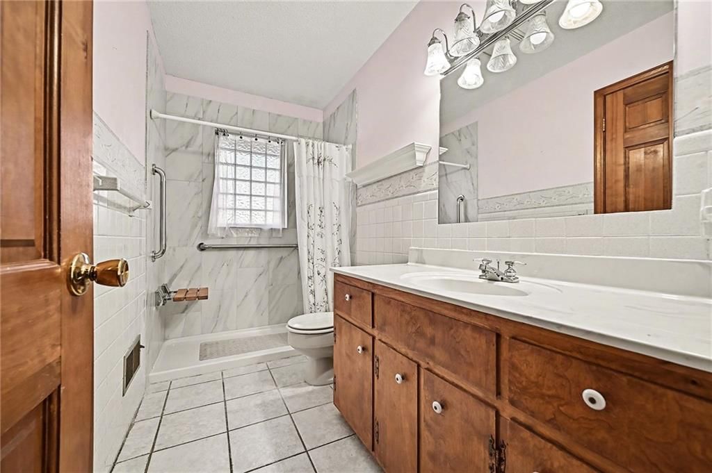 112 Helen Street — photo 16