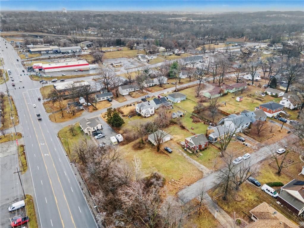 5131 N Lister Avenue — photo 30