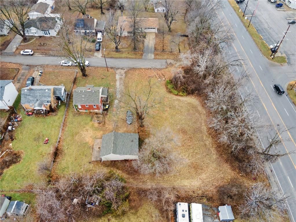 5131 N Lister Avenue — photo 32