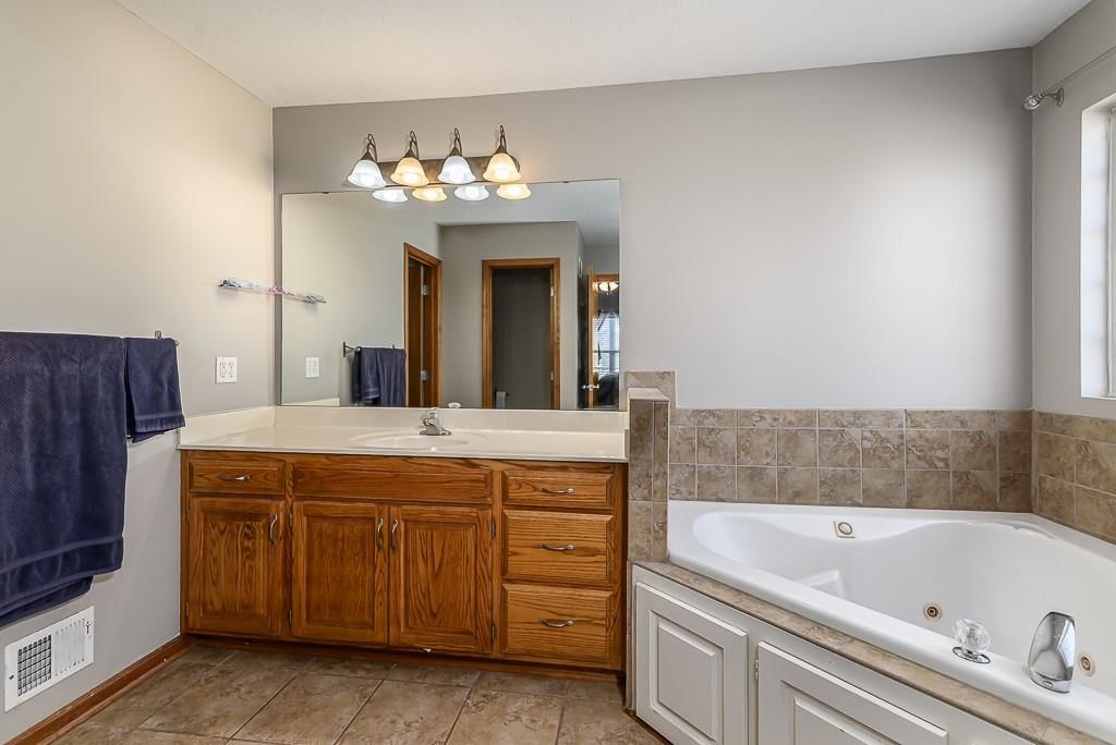 15609 Pebble Terrace — photo 16