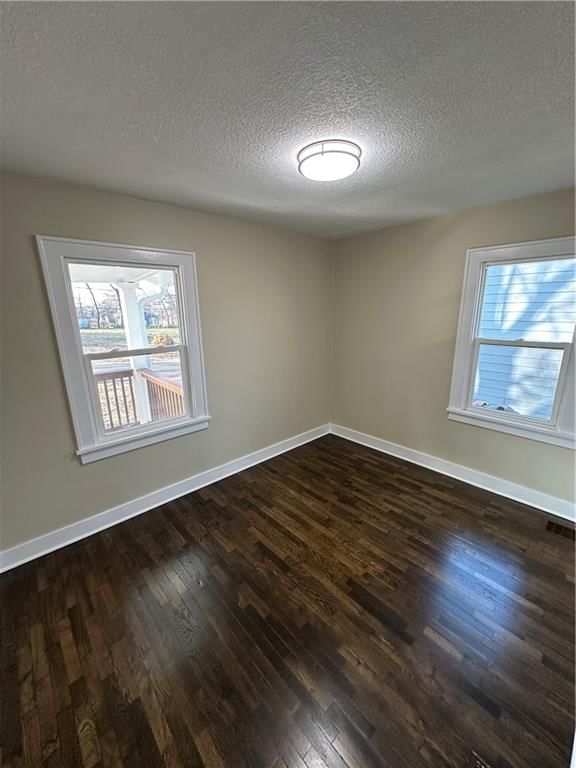 1215 S Pleasant Street — photo 7
