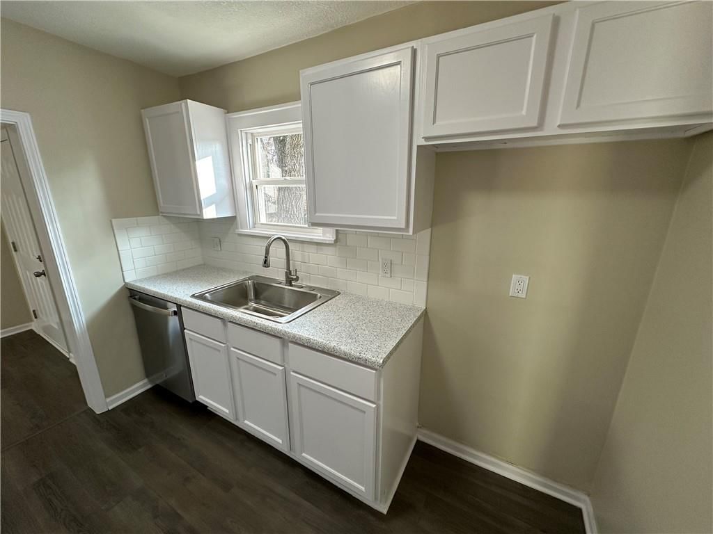 1215 S Pleasant Street — photo 14