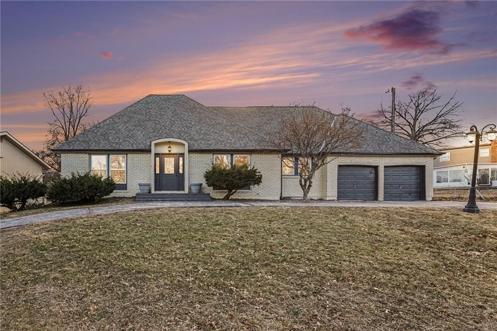 12414 Valley Brook Drive, Grandview, MO
