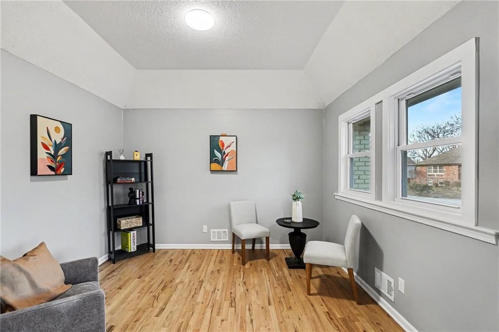 12414 Valley Brook Drive — photo 10