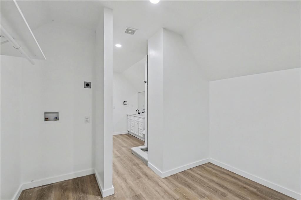 12414 Valley Brook Drive — photo 26