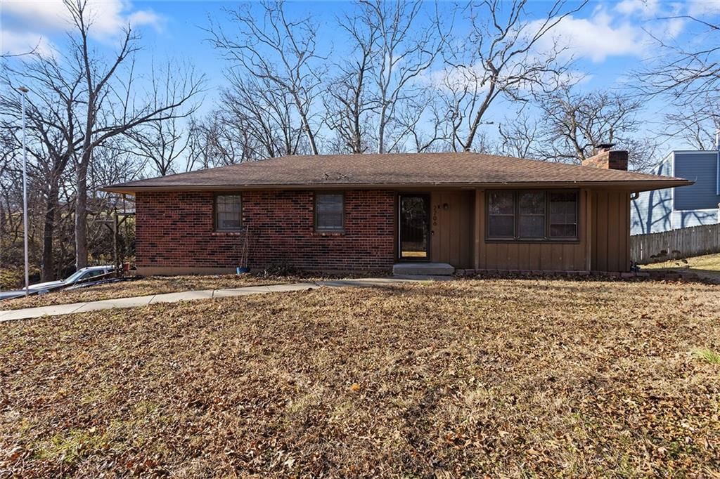 2706 Maple Avenue, Leavenworth, KS