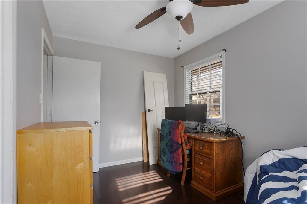 2706 Maple Avenue — photo 26