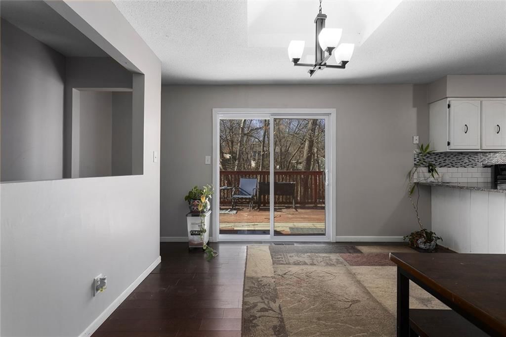 2706 Maple Avenue — photo 35