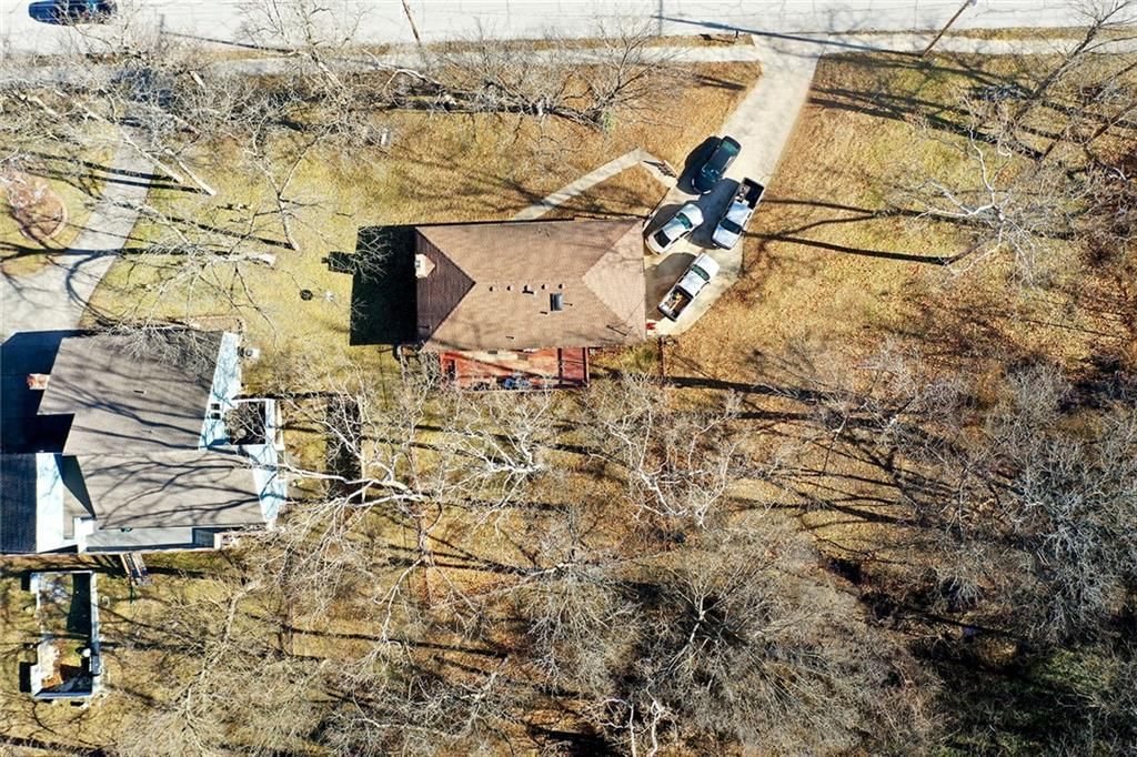 2706 Maple Avenue — photo 47