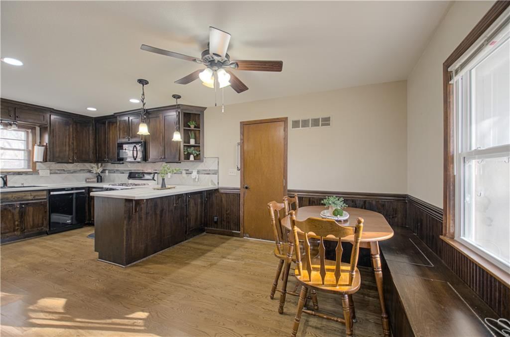 33500 Valleyview Street — photo 7