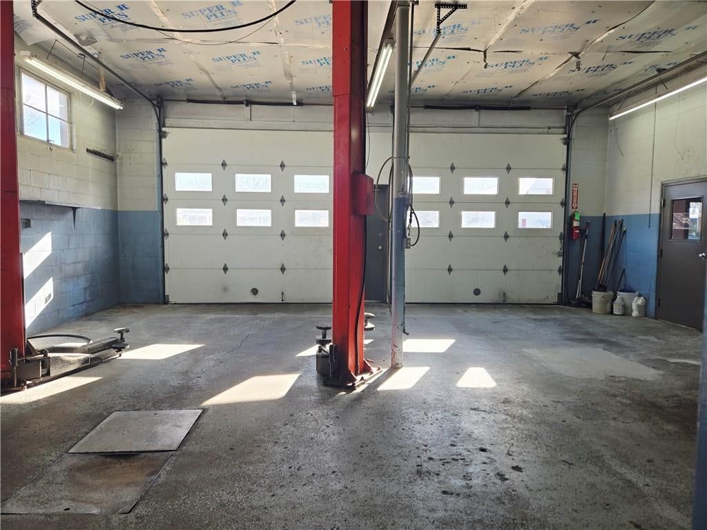 512 W 4th Street — photo 10