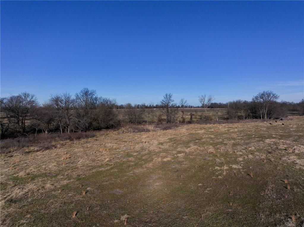 E Logan Road — photo 9