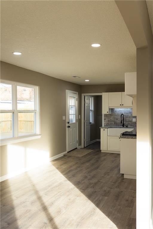 129 N Neconi Avenue — photo 14
