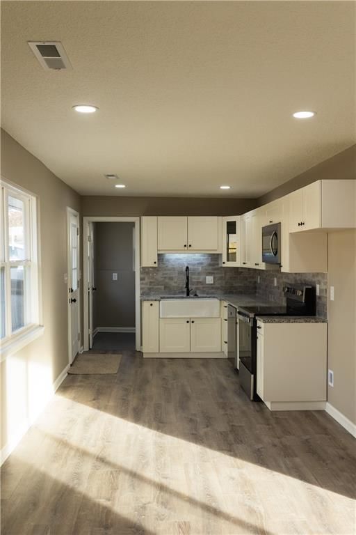 129 N Neconi Avenue — photo 19