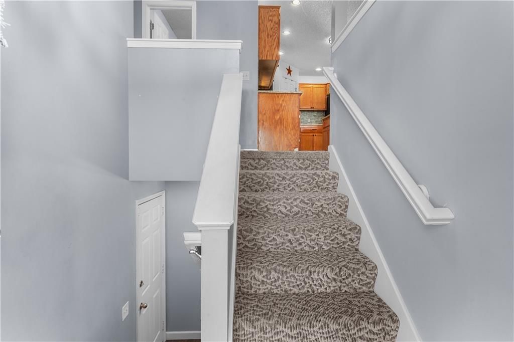 521 SW Lakeview Drive — photo 9