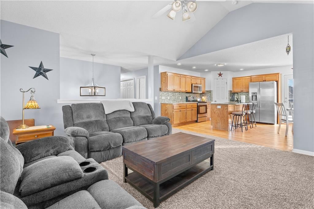 521 SW Lakeview Drive — photo 13