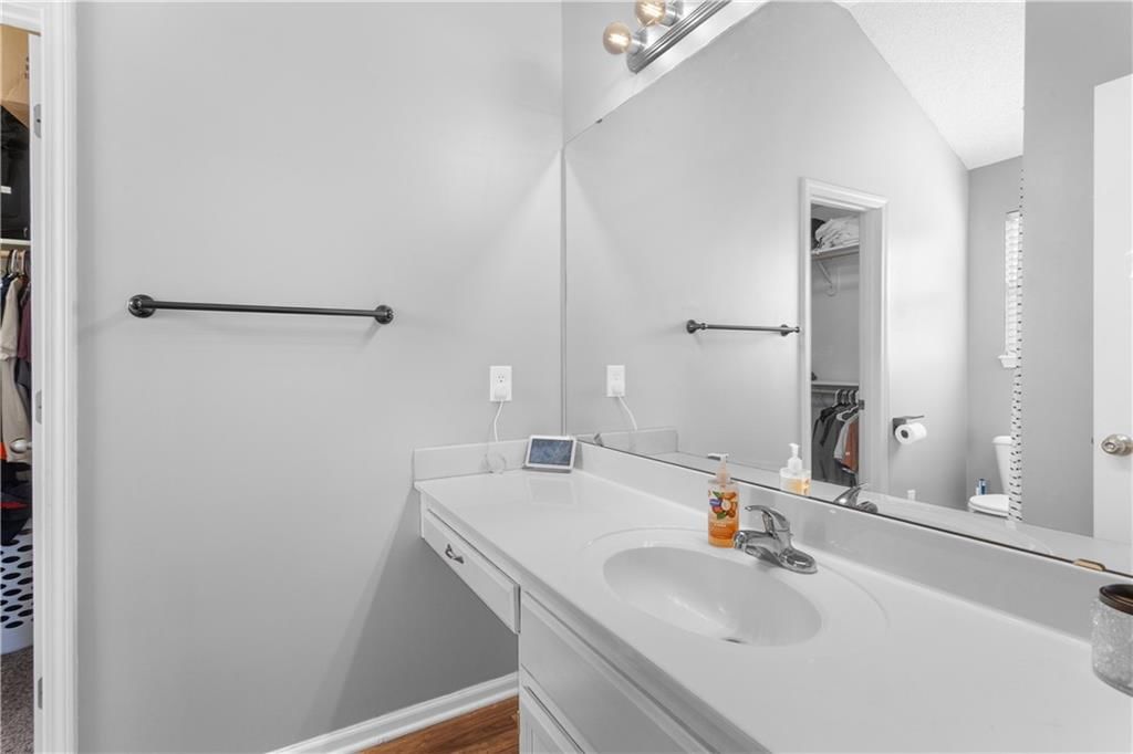 521 SW Lakeview Drive — photo 20