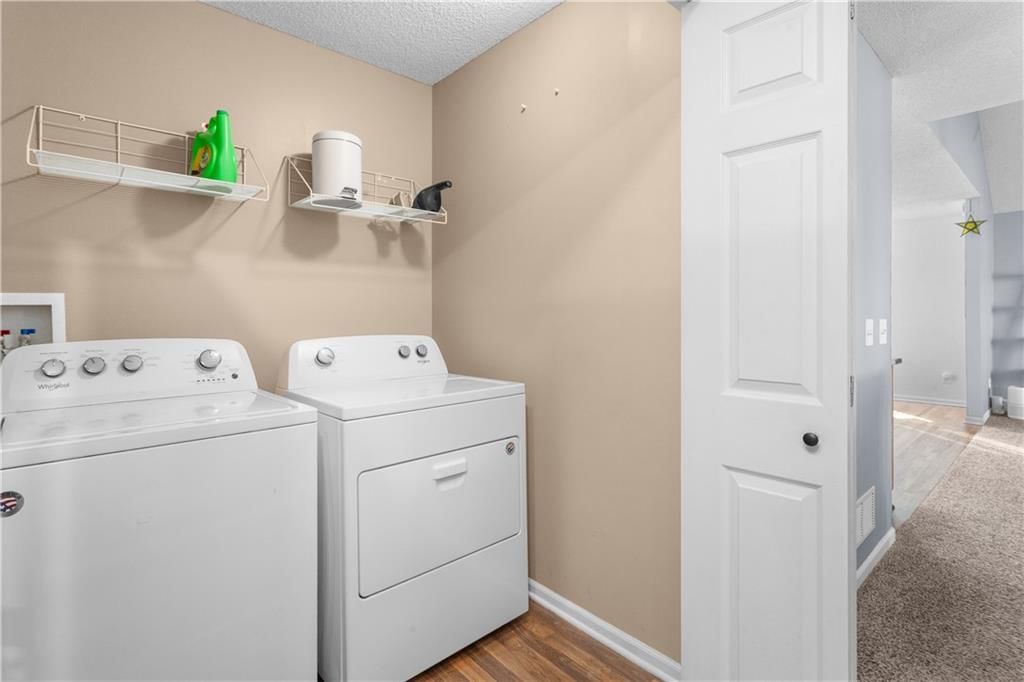 521 SW Lakeview Drive — photo 24